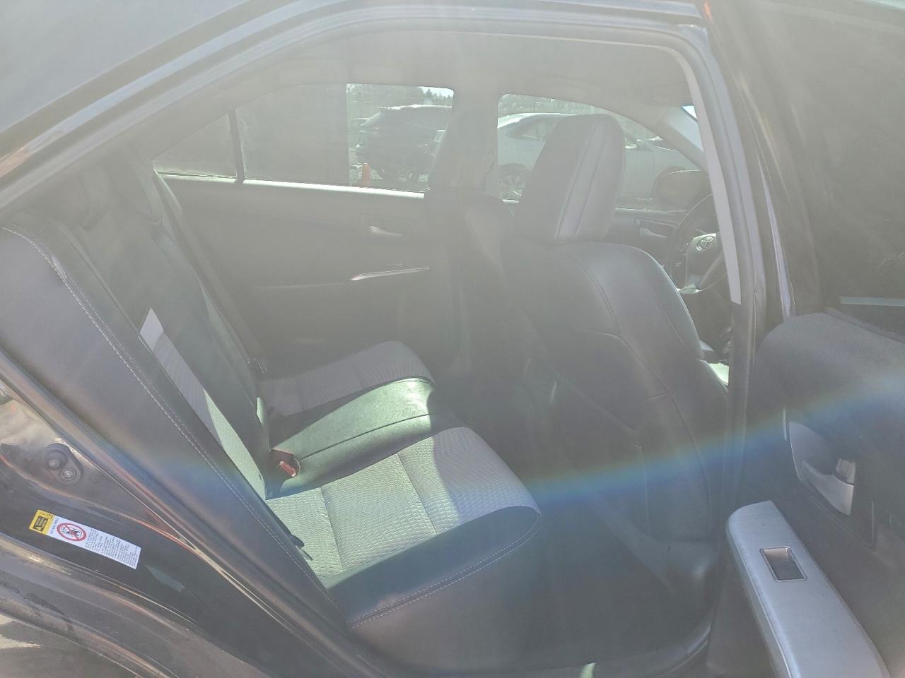 2014 TOYOTA CAMRY L photo 10