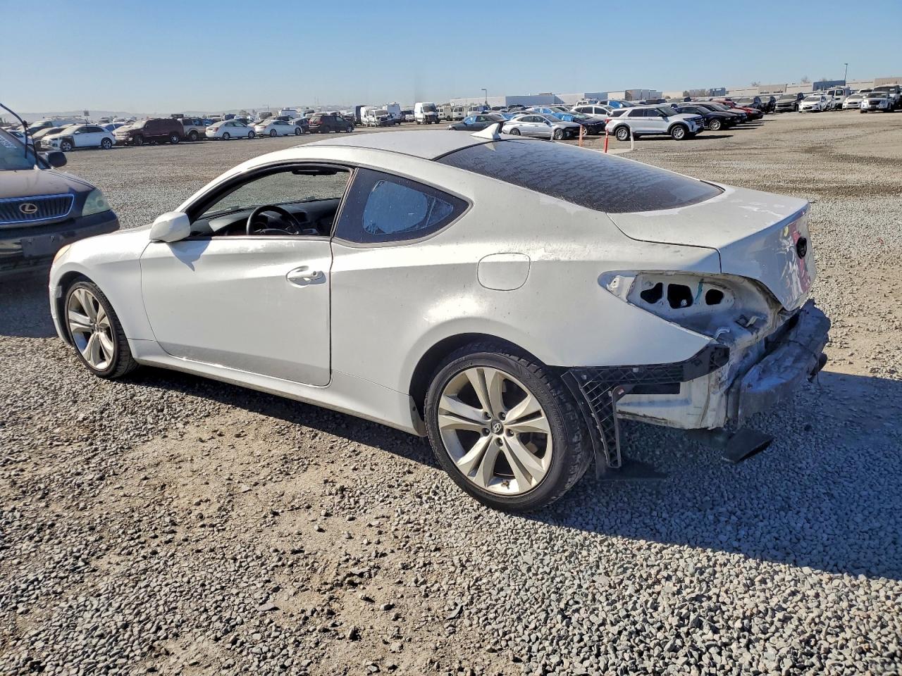 2010 HYUNDAI GENESIS COUPE 3.8L photo 2
