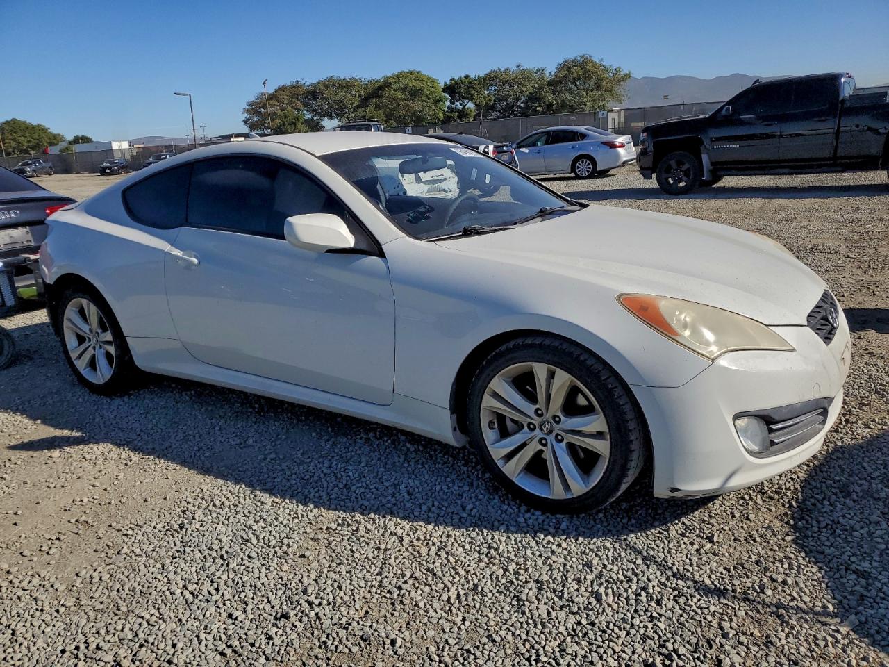 2010 HYUNDAI GENESIS COUPE 3.8L photo 4