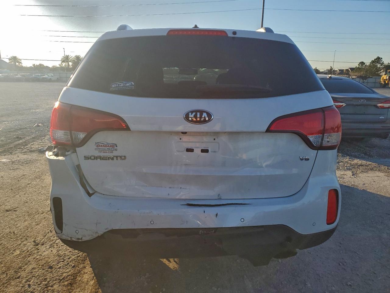2015 KIA SORENTO LX photo 6