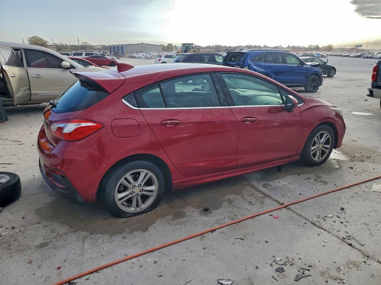 2017 CHEVROLET CRUZE LT photo 3