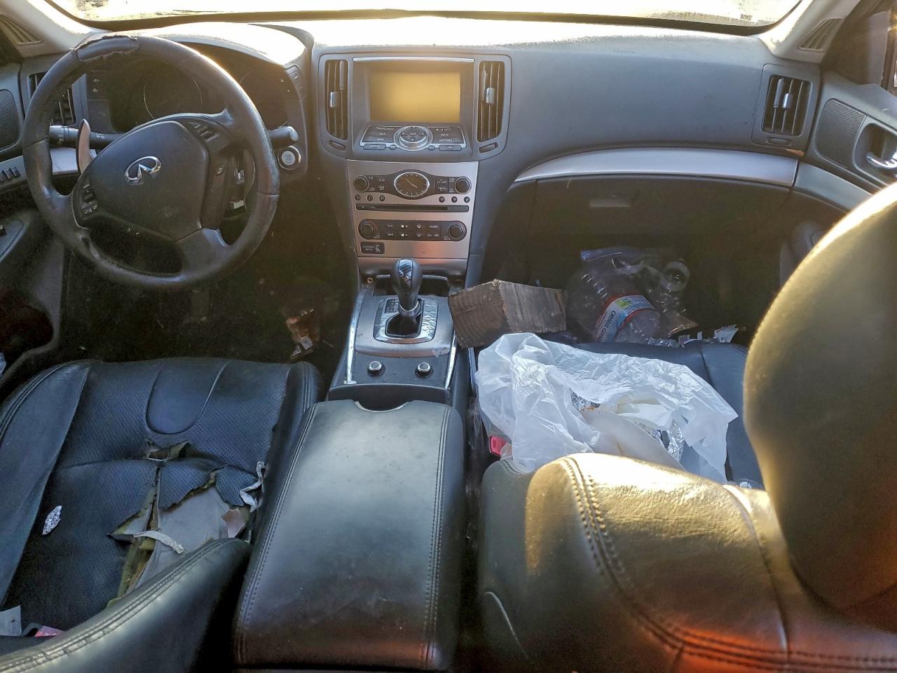 2010 INFINITI G37 BASE photo 15