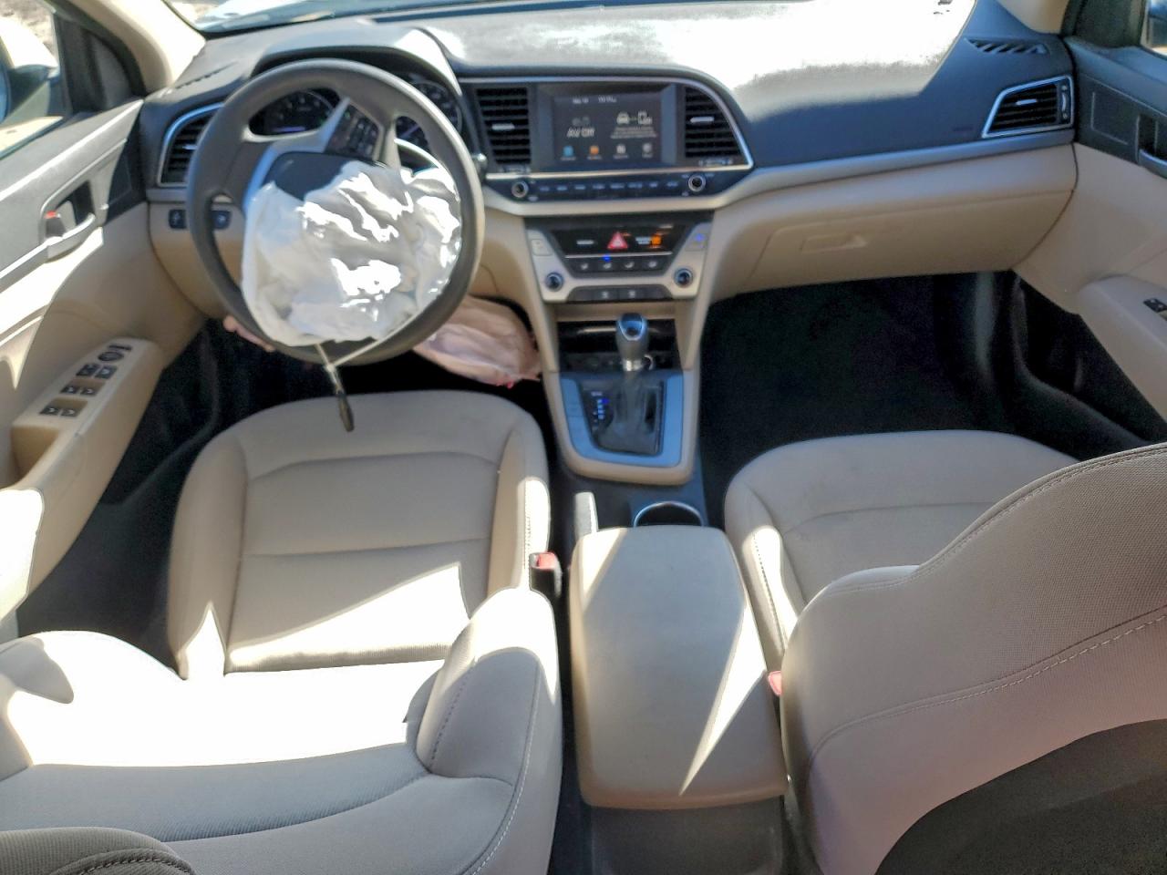 2018 HYUNDAI ELANTRA SE photo 8