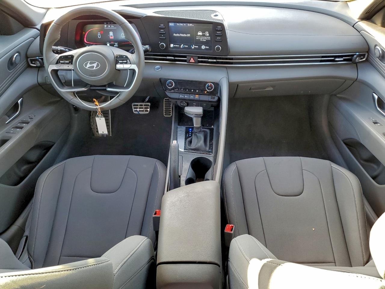 2025 HYUNDAI ELANTRA SEL SPORT photo 8