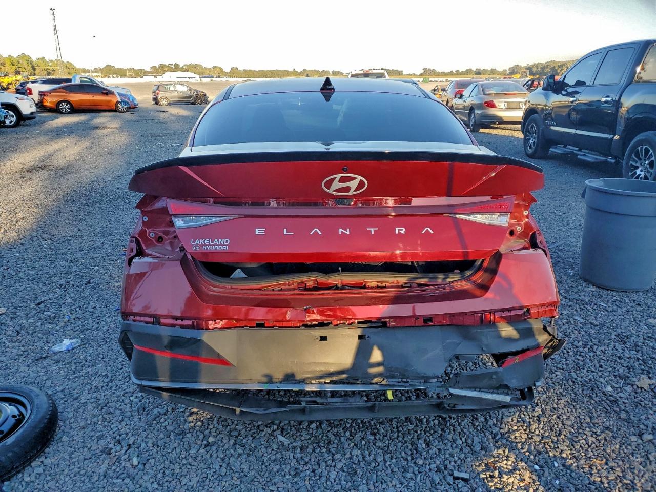 2025 HYUNDAI ELANTRA SEL SPORT photo 6