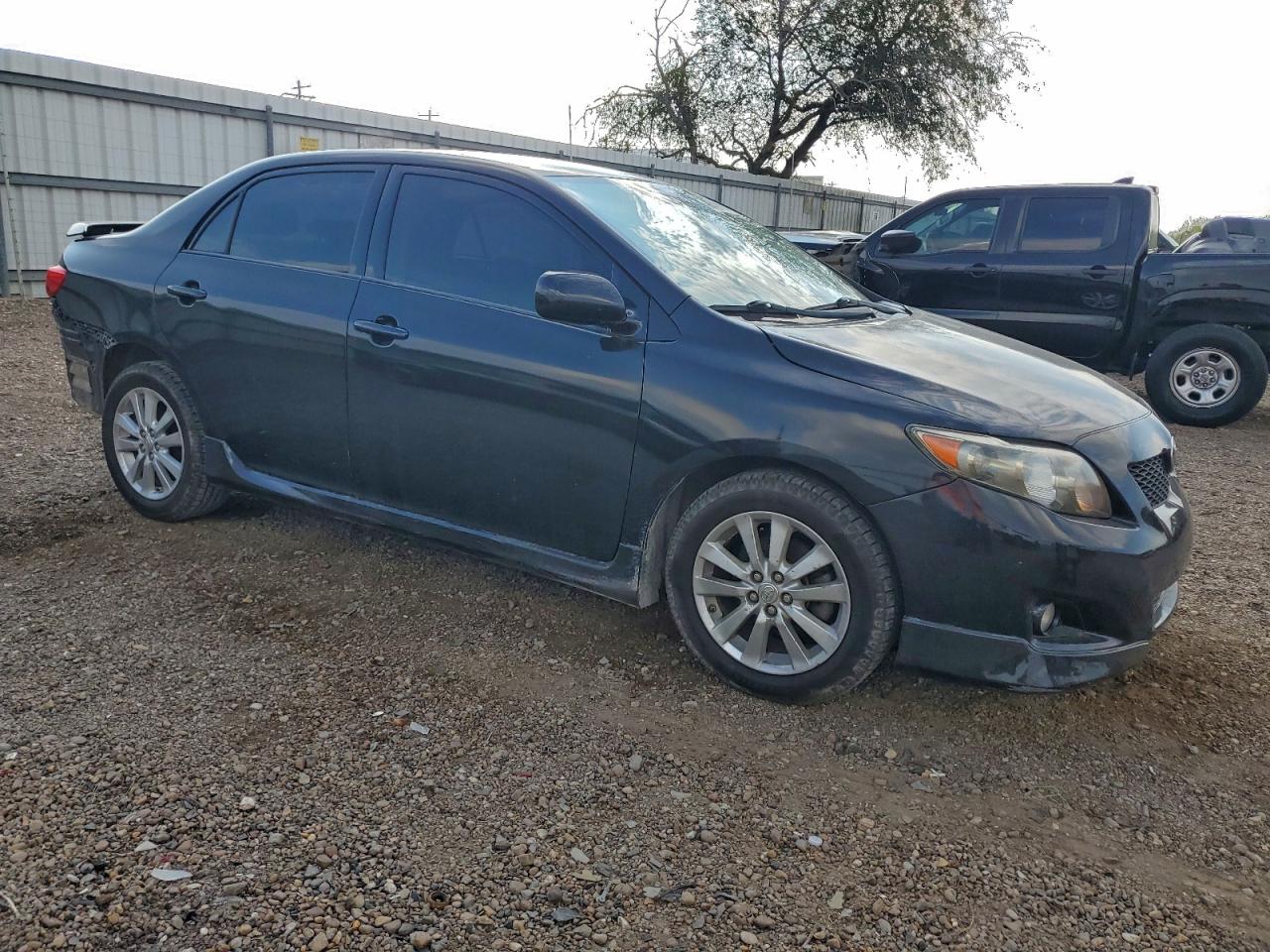 2010 TOYOTA COROLLA BASE photo 4