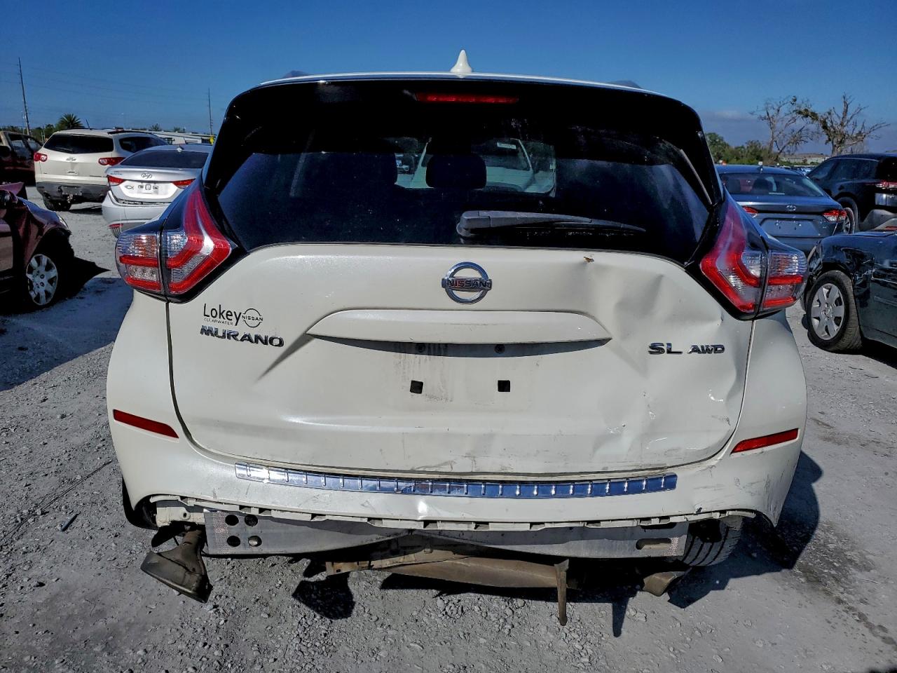 2017 NISSAN MURANO S photo 6