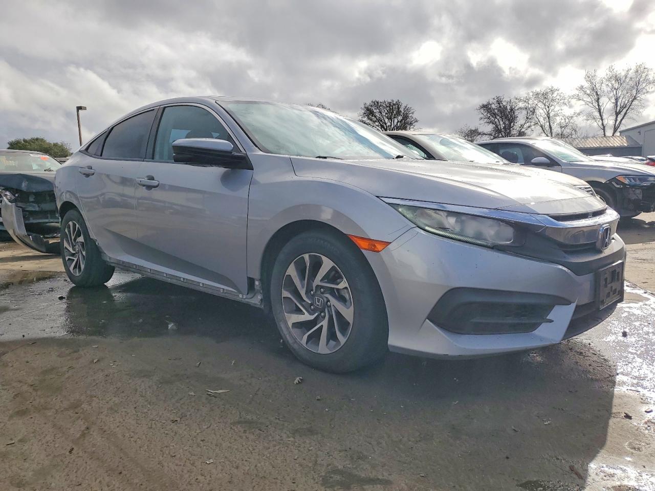 2016 HONDA CIVIC EX photo 4