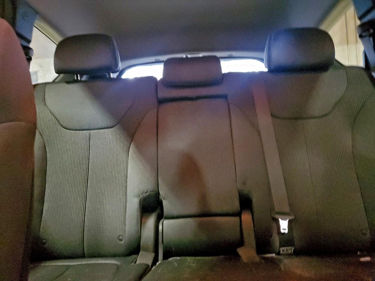 2019 HYUNDAI SANTA FE SE photo 10