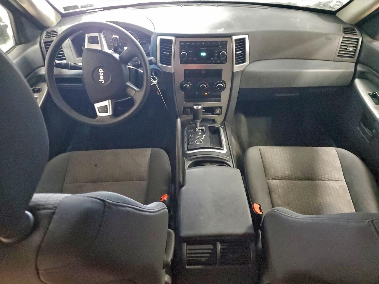 2008 JEEP GRAND CHEROKEE LAREDO photo 8