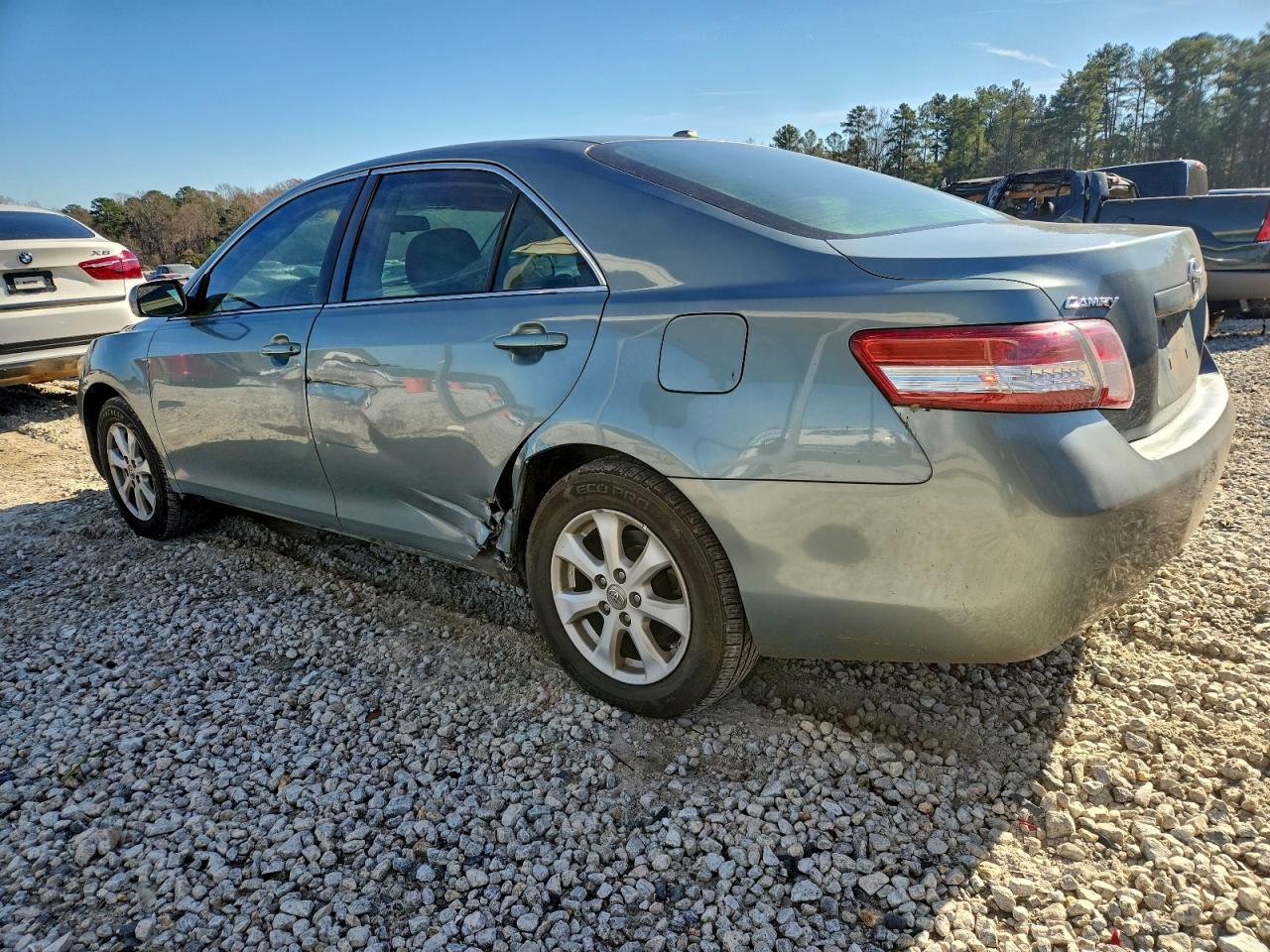 2011 TOYOTA CAMRY BASE photo 2