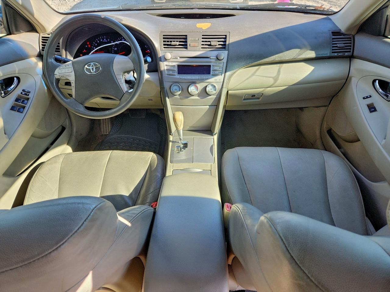 2011 TOYOTA CAMRY BASE photo 8