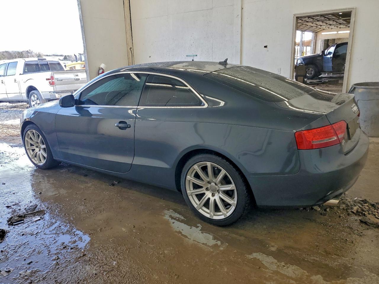 2011 AUDI A5 PREMIUM PLUS photo 2