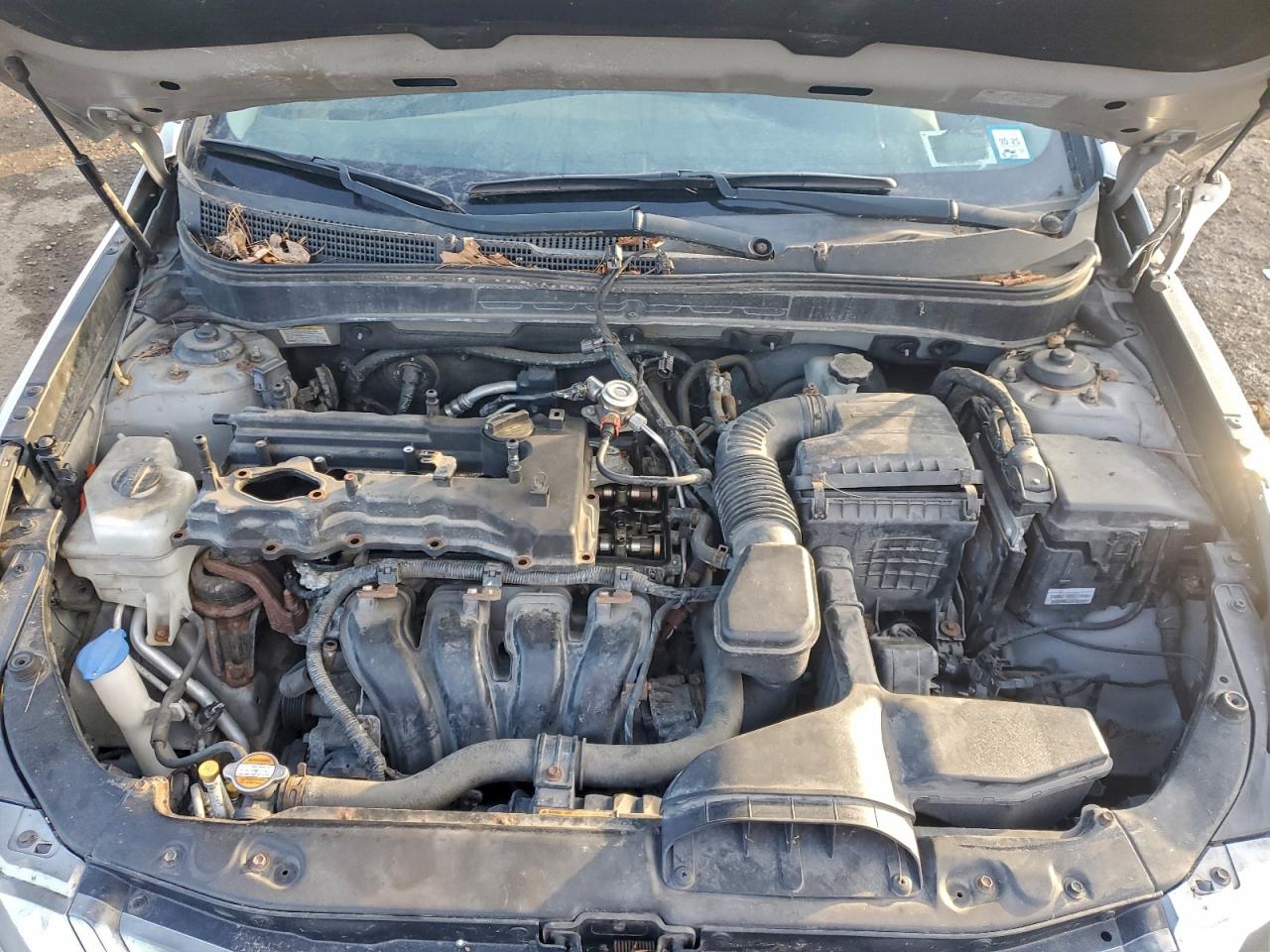 2011 HYUNDAI SONATA SE photo 21