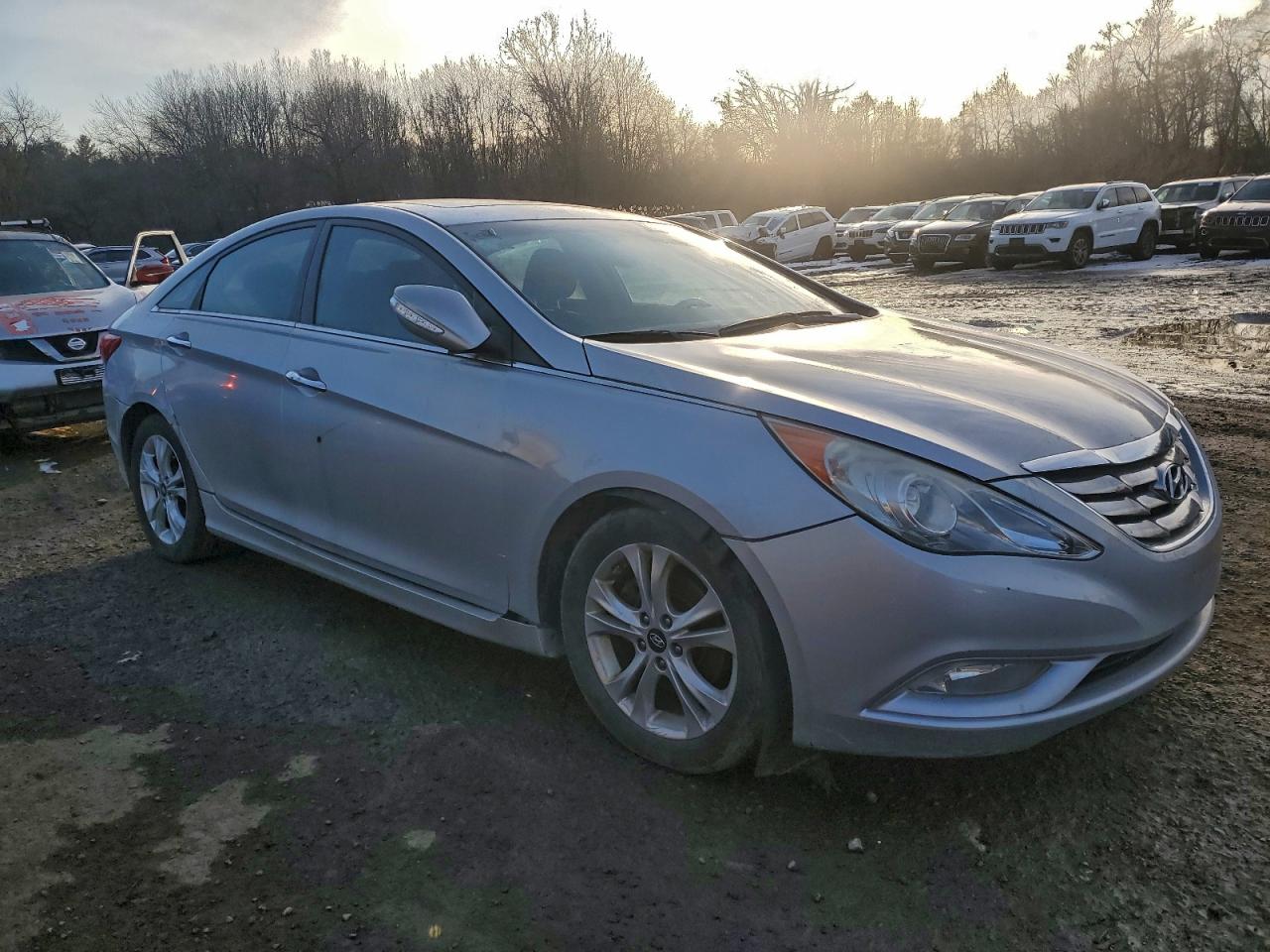 2011 HYUNDAI SONATA SE photo 7