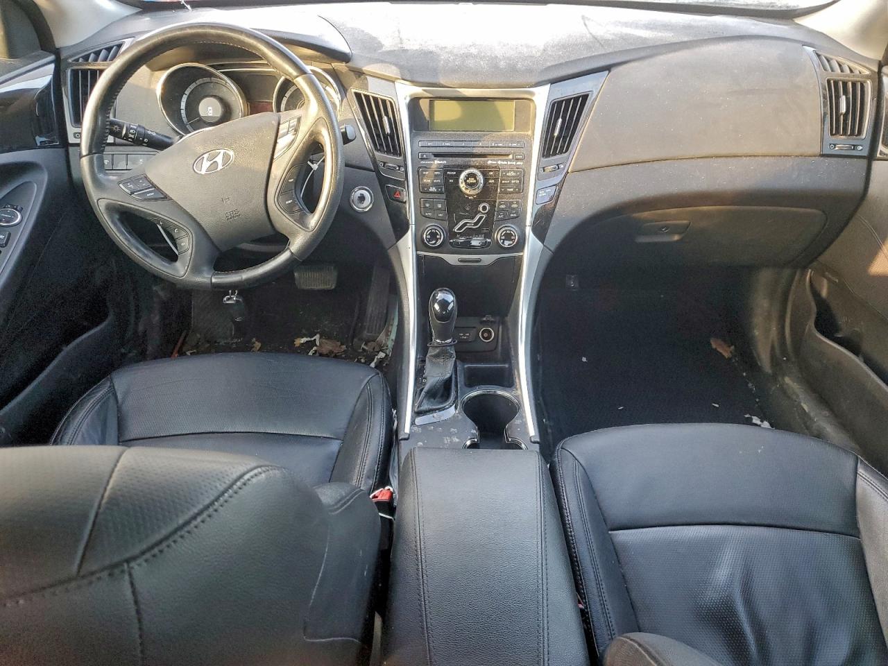 2011 HYUNDAI SONATA SE photo 15
