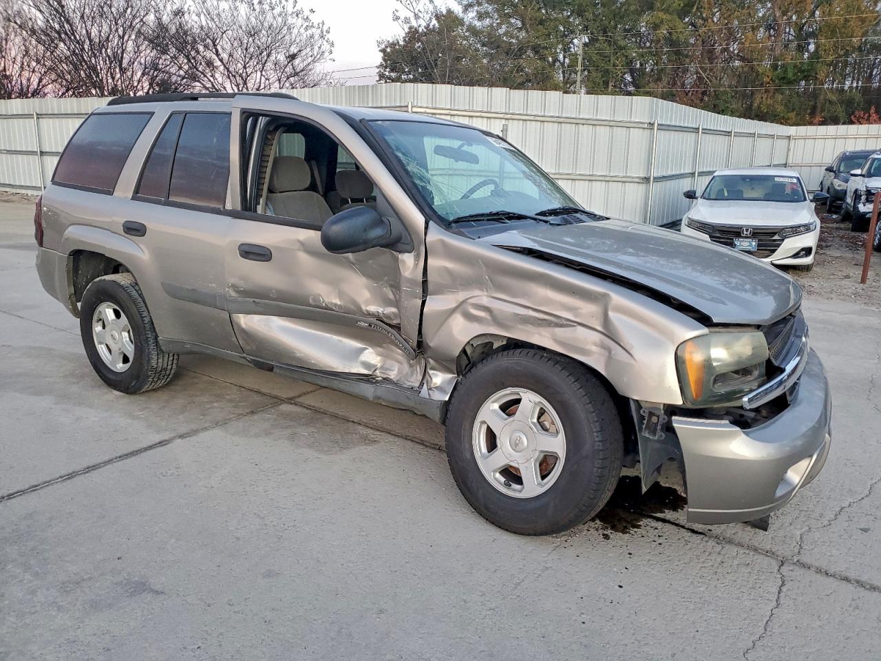 2003 CHEVROLET TRAILBLAZER photo 4