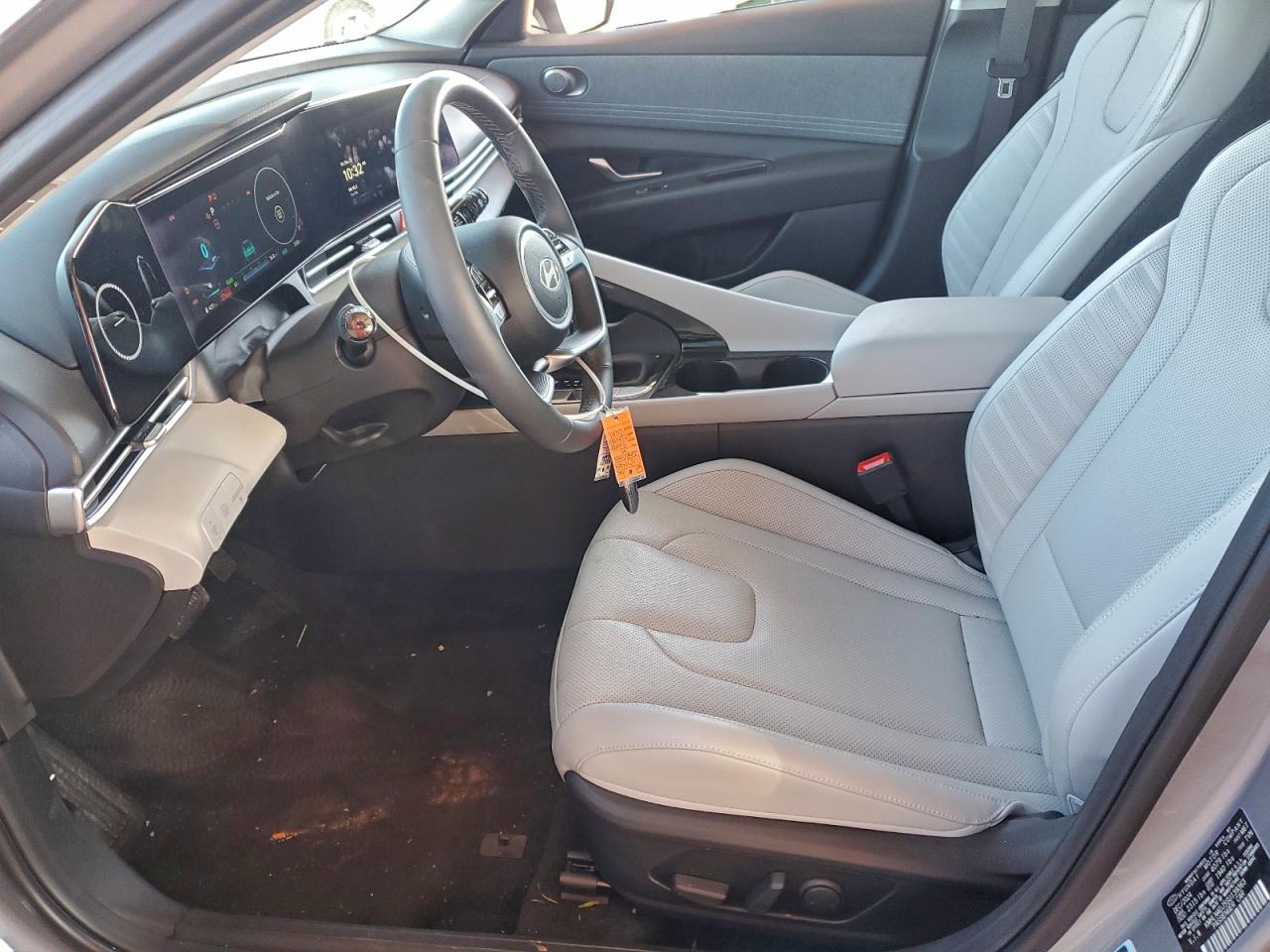 2025 HYUNDAI ELANTRA LIMITED photo 19