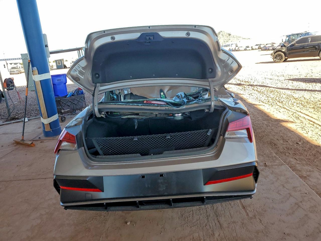 2025 HYUNDAI ELANTRA LIMITED photo 16