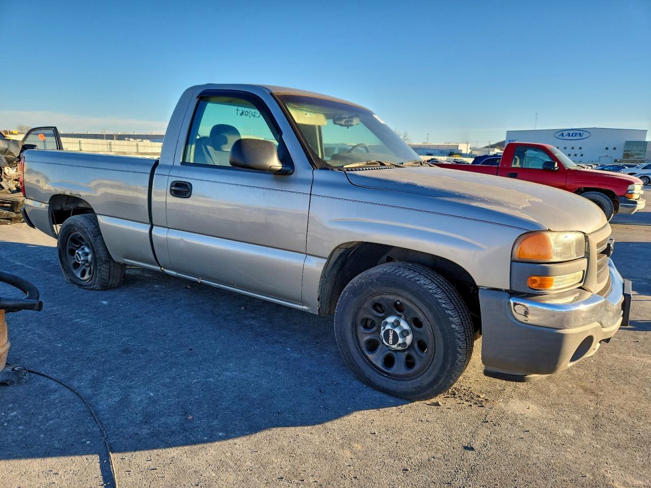2007 GMC NEW SIERRA C1500 CLASSIC photo 4