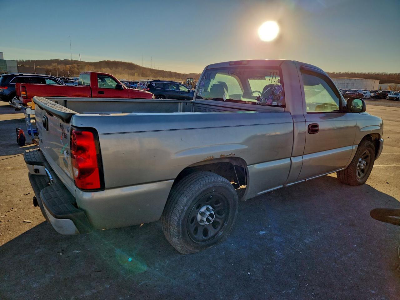 2007 GMC NEW SIERRA C1500 CLASSIC photo 3