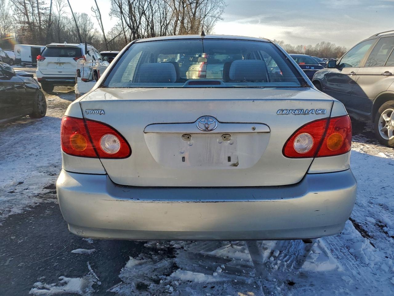 2004 TOYOTA COROLLA CE photo 6