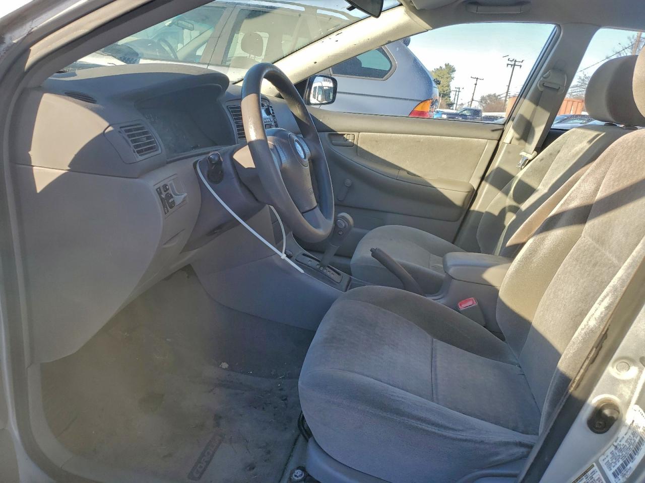 2004 TOYOTA COROLLA CE photo 7