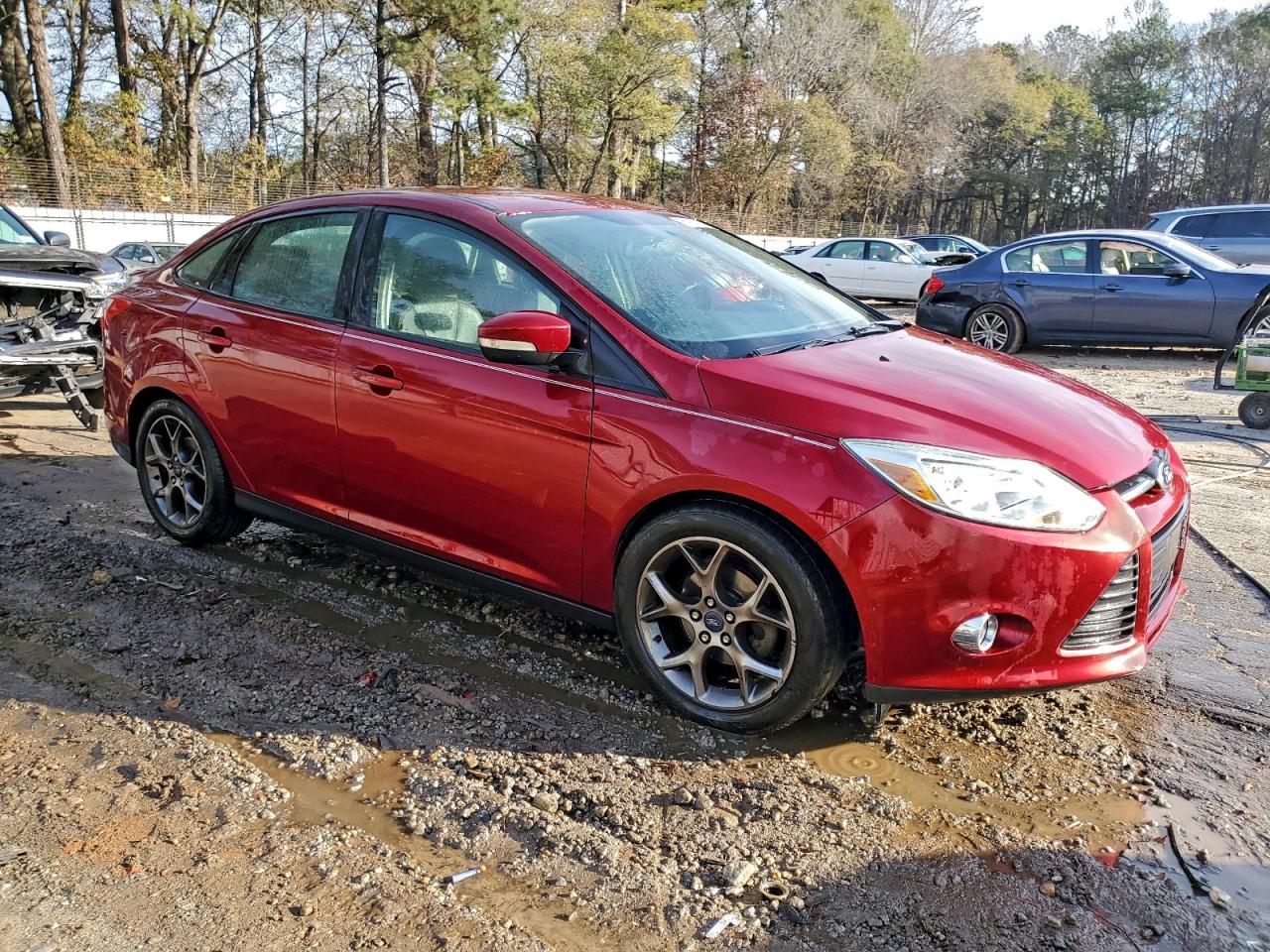 2013 FORD FOCUS SE photo 4