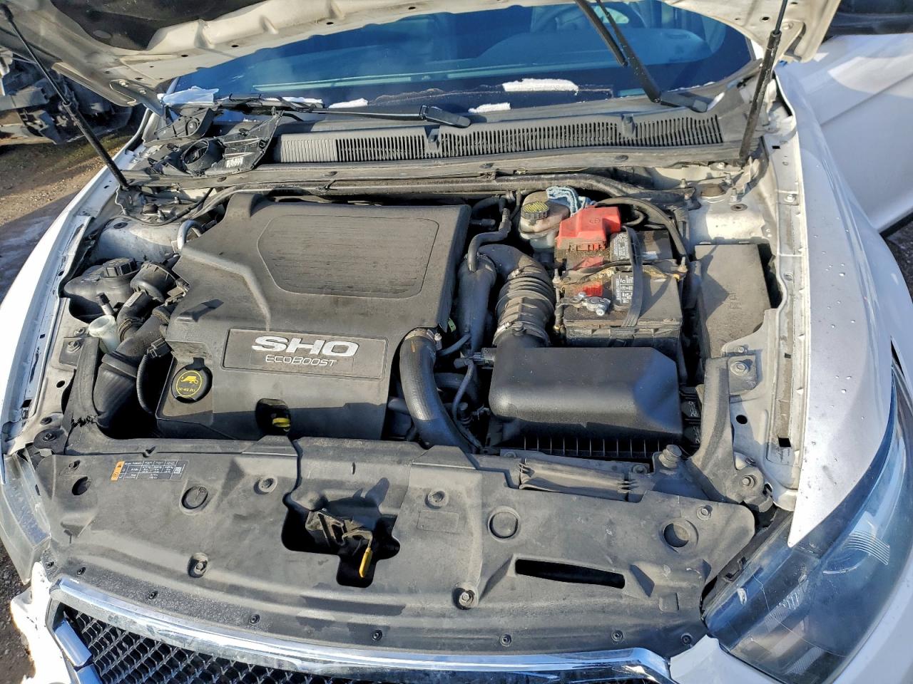 2014 FORD TAURUS SHO photo 31