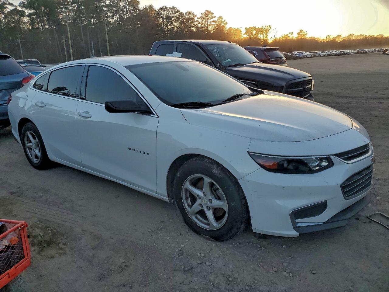 2016 CHEVROLET MALIBU LS photo 4