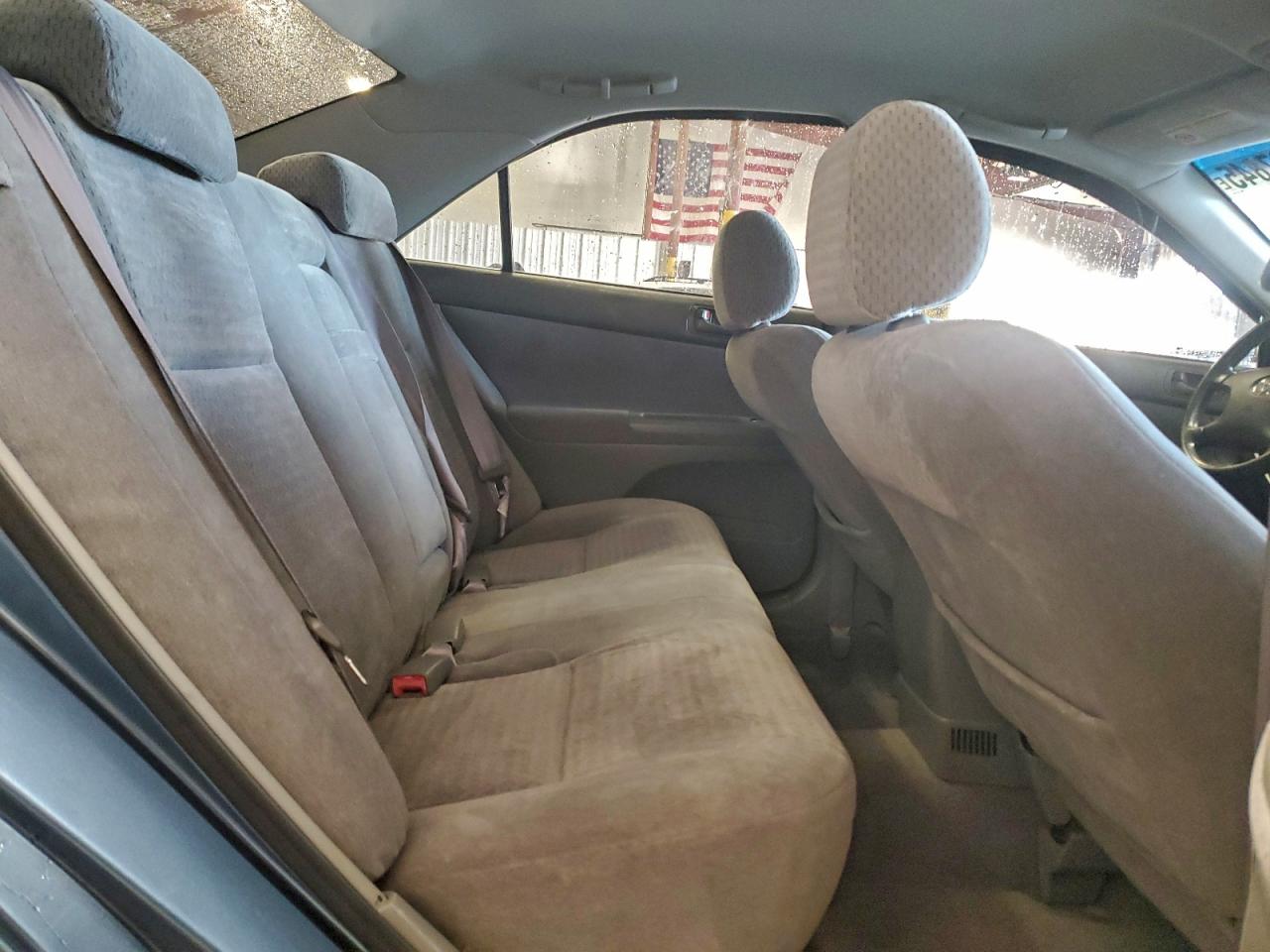 2002 TOYOTA CAMRY LE photo 10