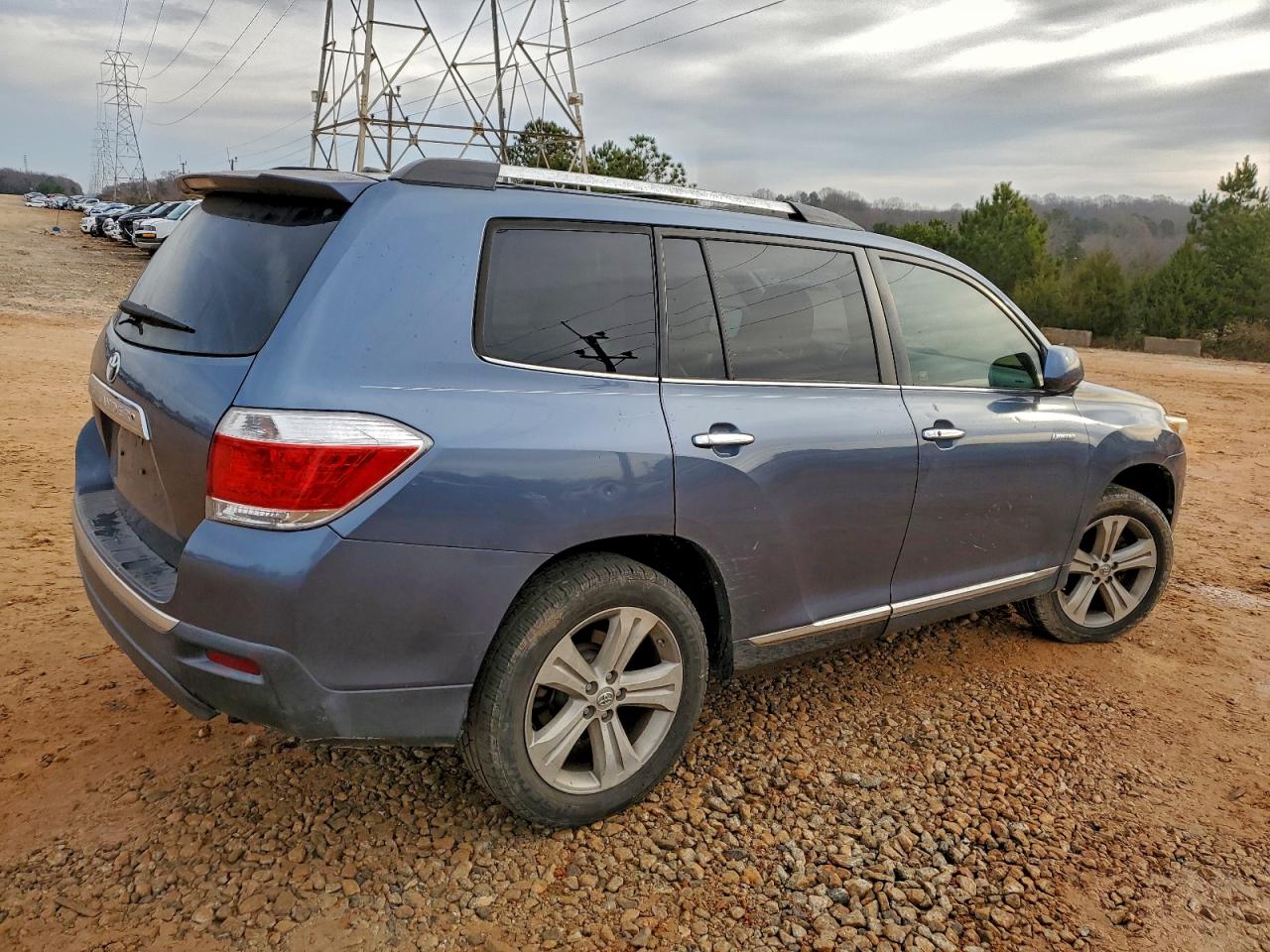 2013 TOYOTA HIGHLANDER LIMITED photo 3