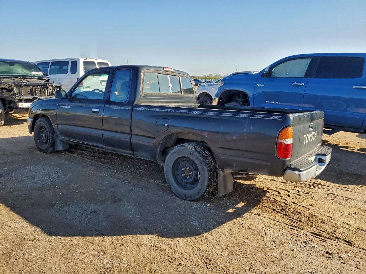 1996 TOYOTA TACOMA XTRACAB photo 2
