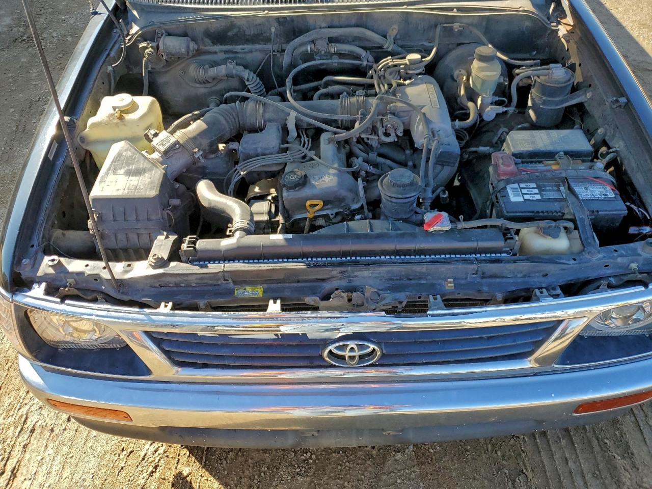 1996 TOYOTA TACOMA XTRACAB photo 11