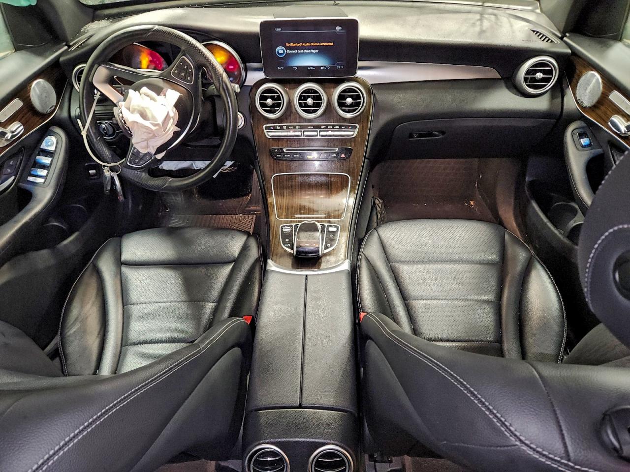 2017 MERCEDES-BENZ GLC 300 4MATIC photo 8