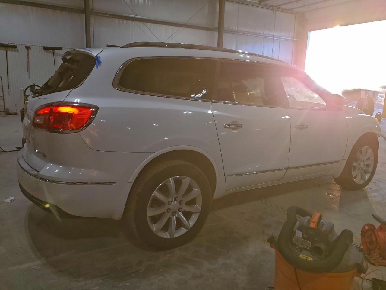 2016 BUICK ENCLAVE photo 3