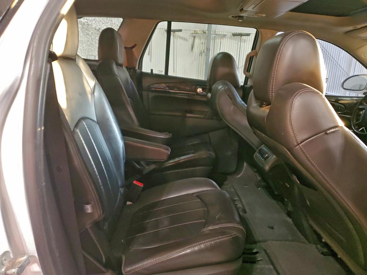 2016 BUICK ENCLAVE photo 11