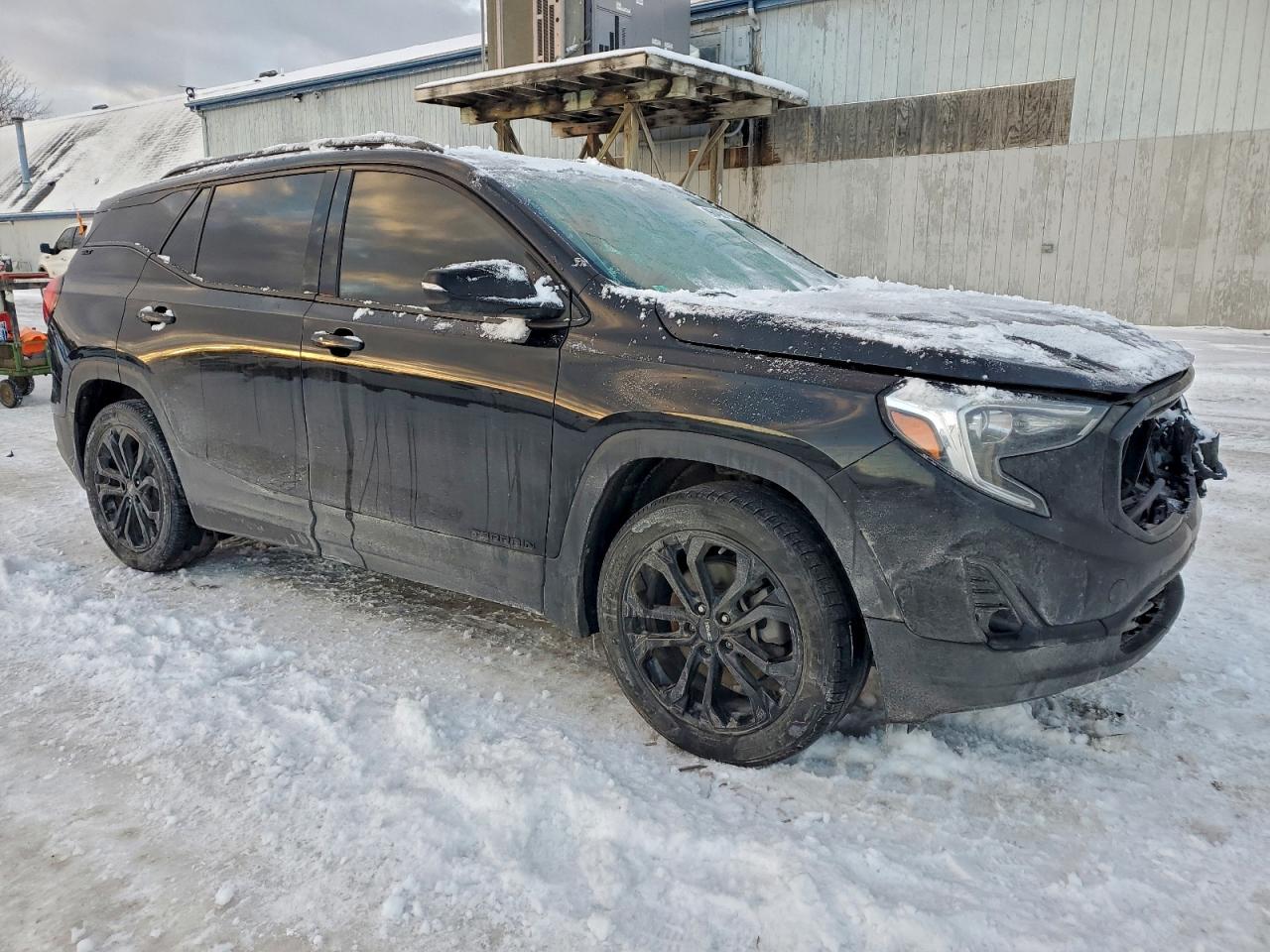 2020 GMC TERRAIN SLT photo 4