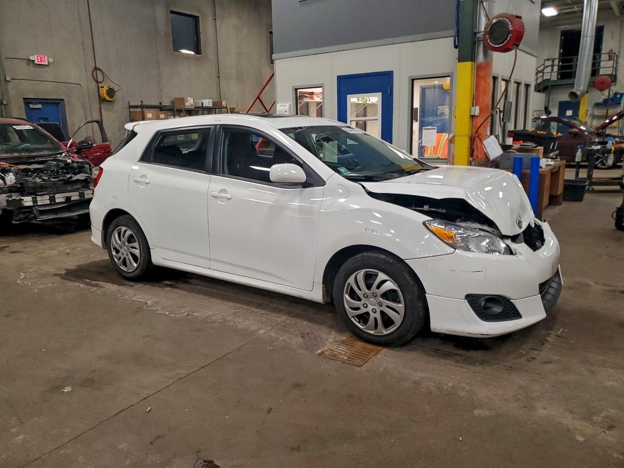 2010 TOYOTA COROLLA MATRIX S photo 4