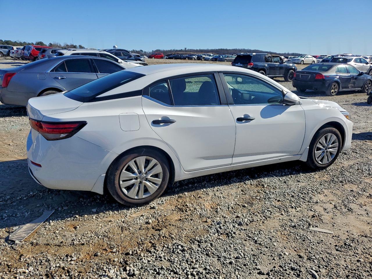 2025 NISSAN SENTRA S photo 3