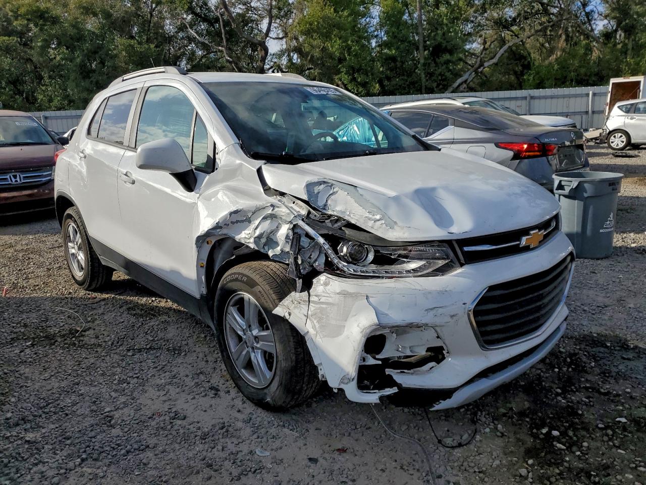2021 CHEVROLET TRAX 1LT photo 4