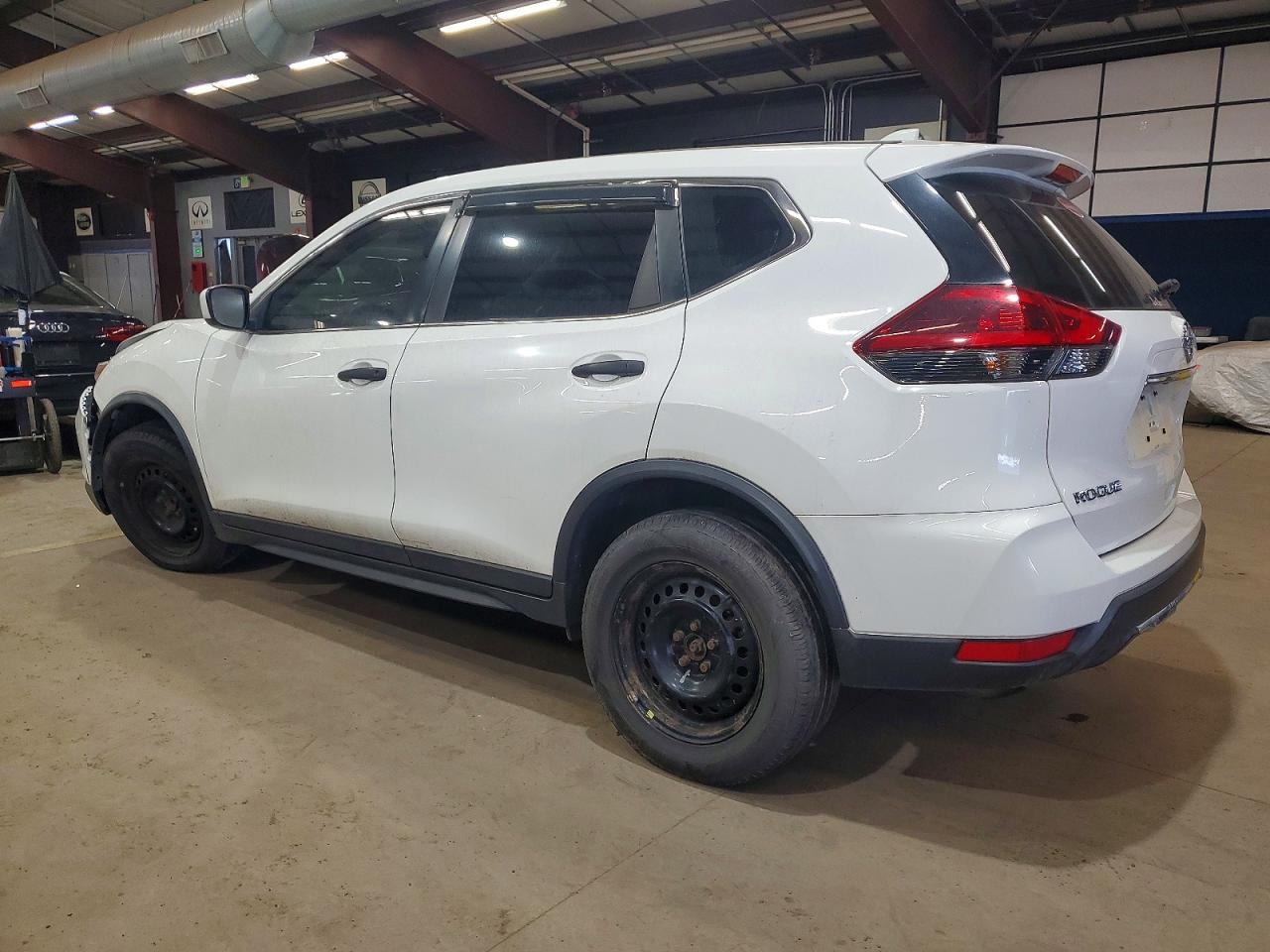 2019 NISSAN ROGUE S photo 2