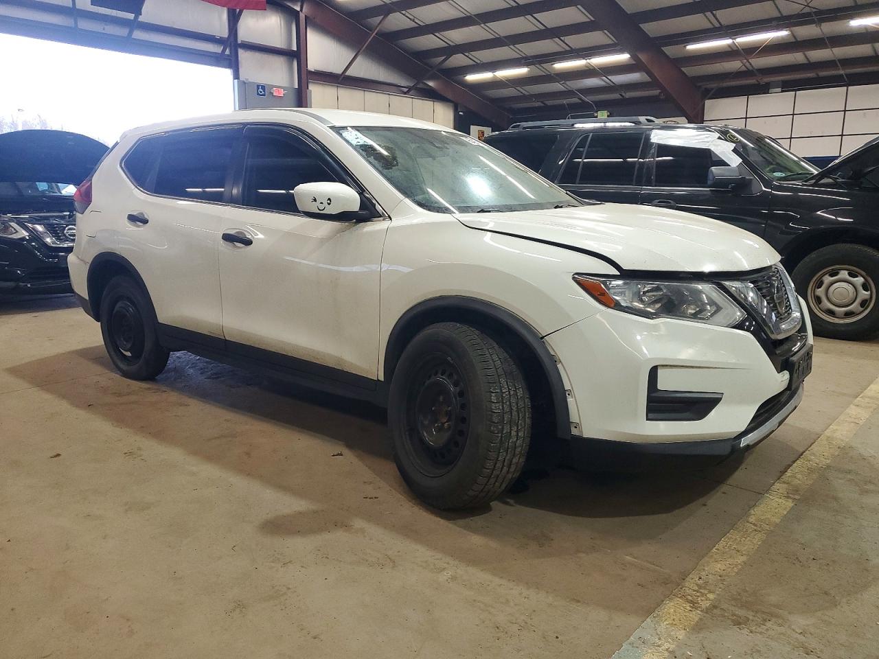 2019 NISSAN ROGUE S photo 4