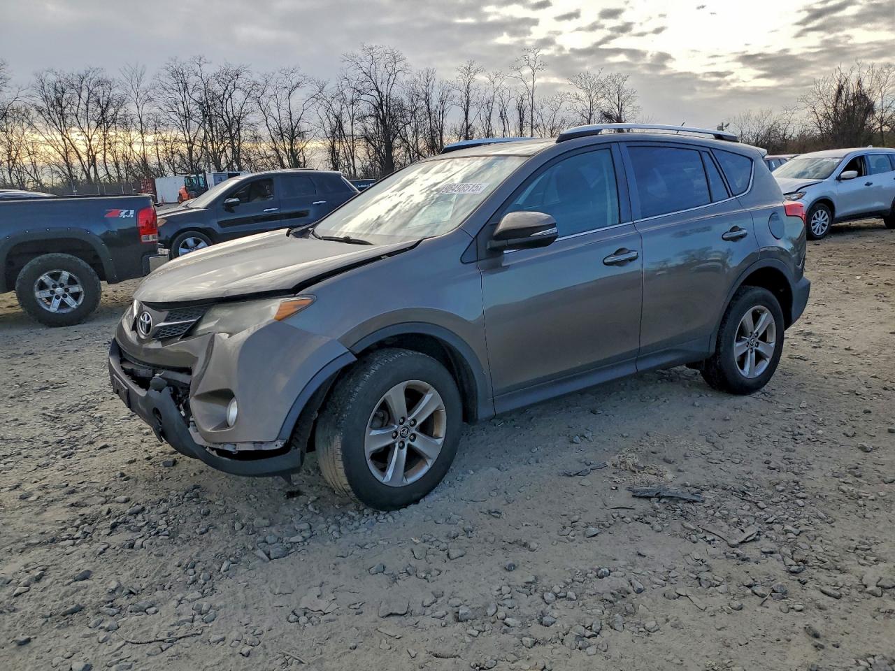 2015 TOYOTA RAV4