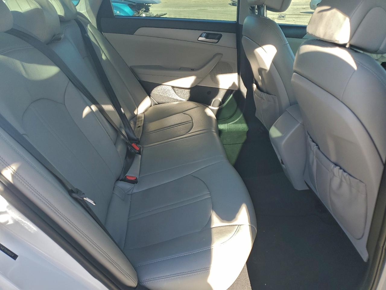 2017 HYUNDAI SONATA SE photo 10
