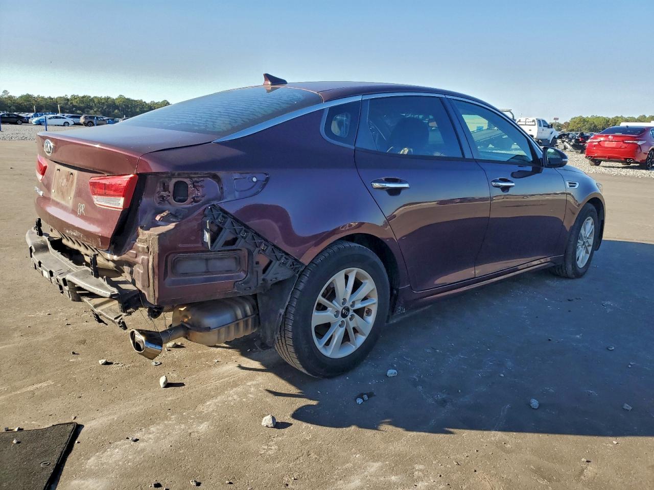 2016 KIA OPTIMA LX photo 3