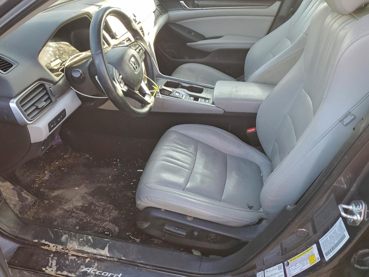 2018 HONDA ACCORD TOURING HYBRID photo 13
