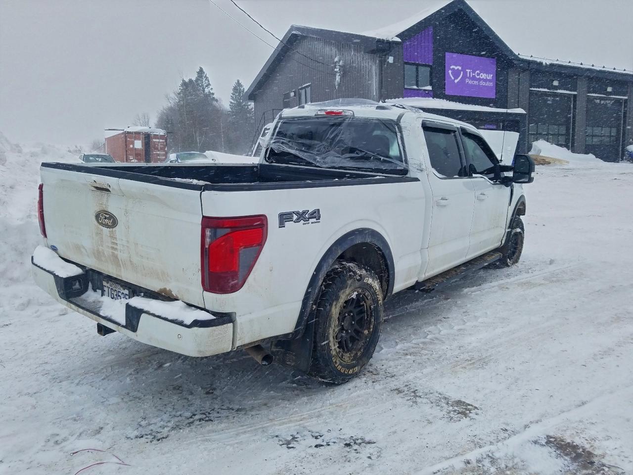 2024 FORD F150 XLT photo 5
