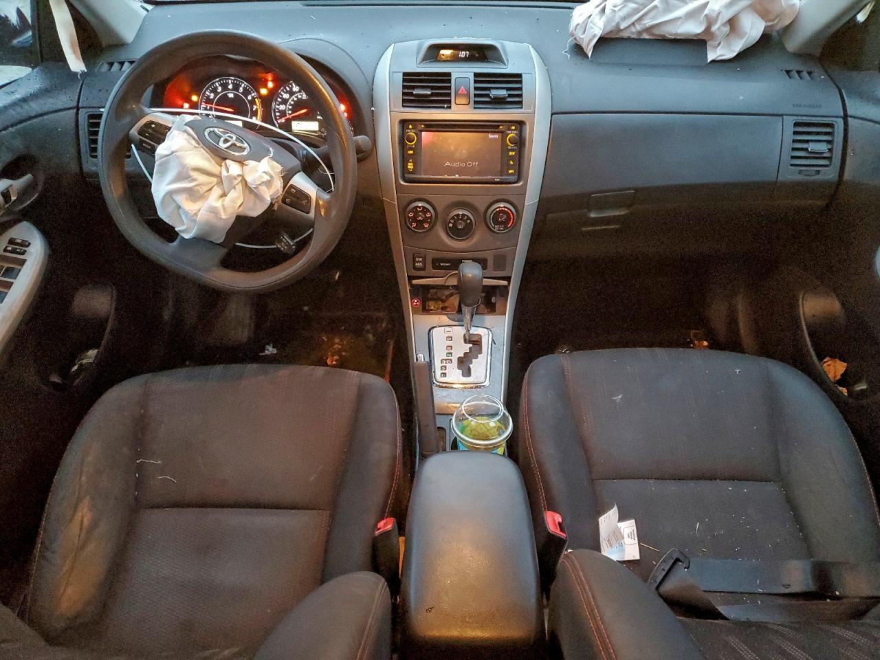 2013 TOYOTA COROLLA BASE photo 8