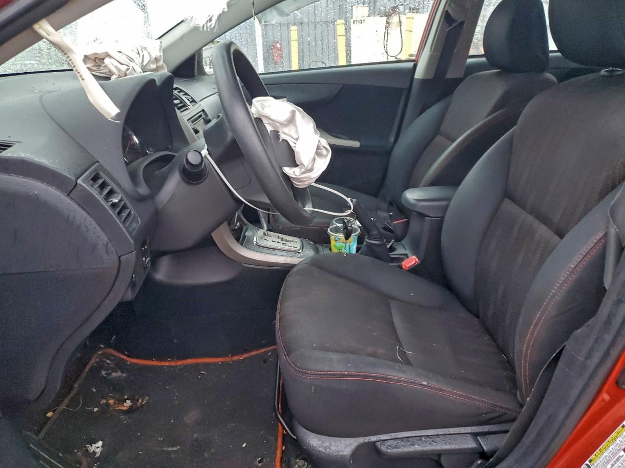 2013 TOYOTA COROLLA BASE photo 7